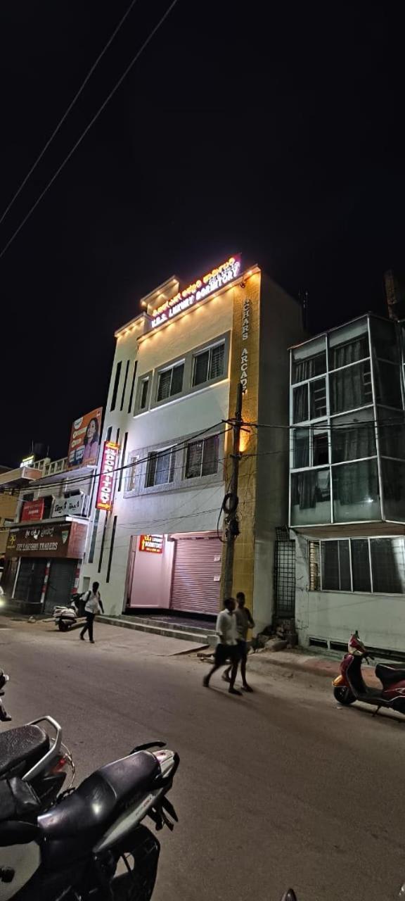 V R S Luxury Ac Dormitory Mysore Esterno foto