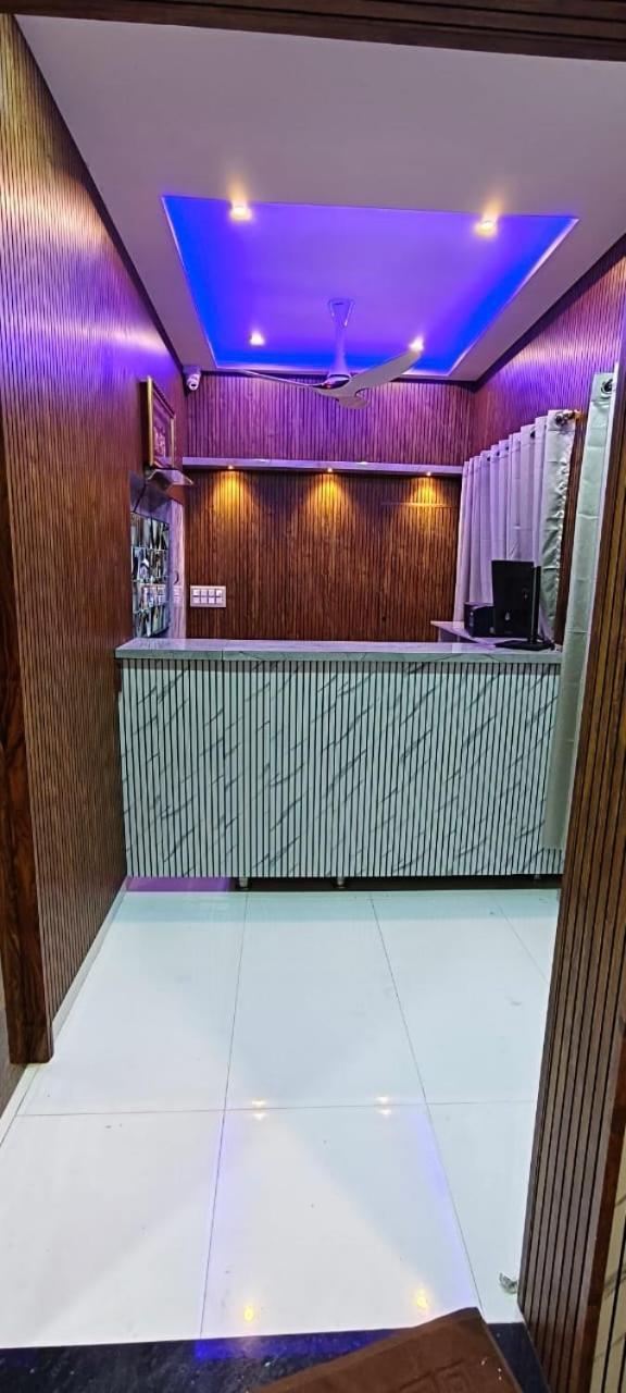 V R S Luxury Ac Dormitory Mysore Esterno foto