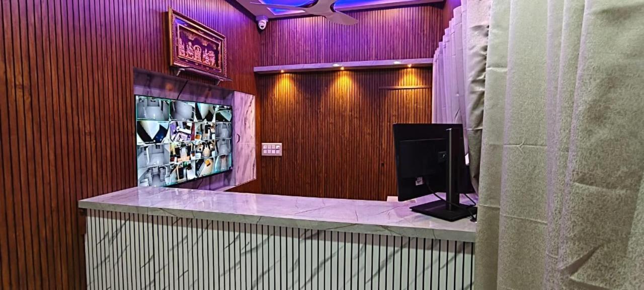 V R S Luxury Ac Dormitory Mysore Esterno foto