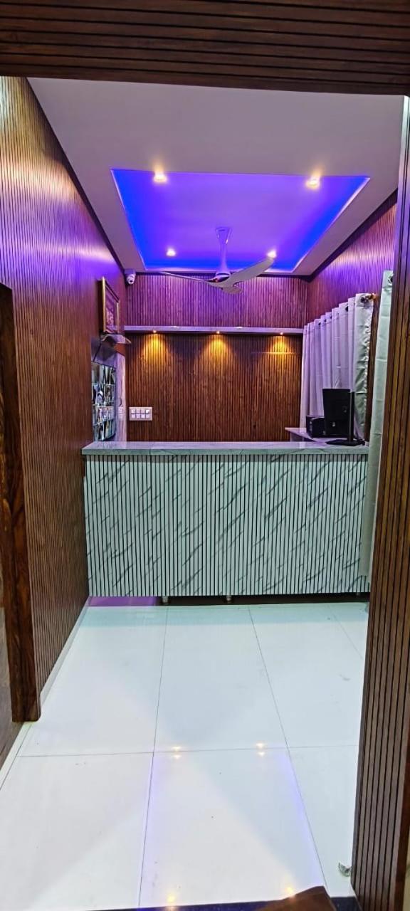 V R S Luxury Ac Dormitory Mysore Esterno foto